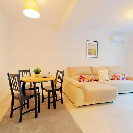 Apartment Maia *